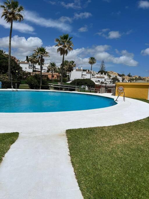 Appartement Aan Boulevard En Zwembad Sitio de Calahonda Buitenkant foto